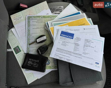 Красный Рено Кенгу, объемом двигателя 1.6 л и пробегом 219 тыс. км за 7350 $, фото 80 на Automoto.ua