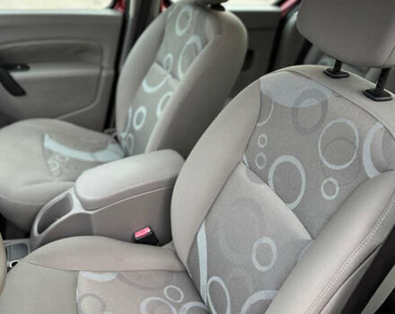 Красный Рено Кенгу, объемом двигателя 1.6 л и пробегом 178 тыс. км за 7700 $, фото 17 на Automoto.ua