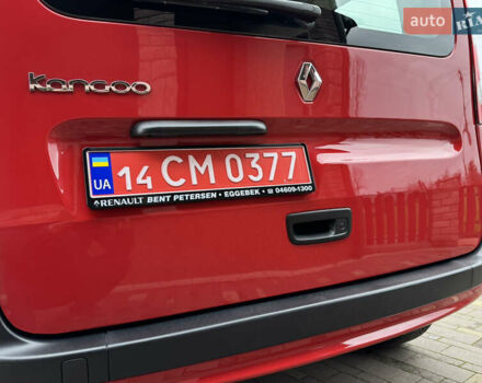 Красный Рено Кенгу, объемом двигателя 1.6 л и пробегом 219 тыс. км за 7350 $, фото 38 на Automoto.ua