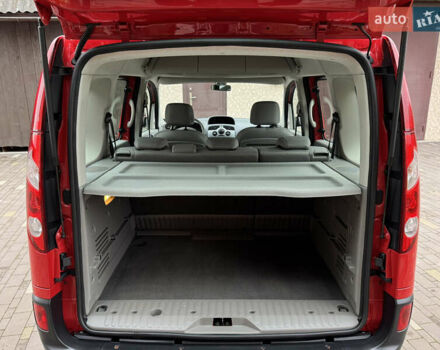 Красный Рено Кенгу, объемом двигателя 1.6 л и пробегом 219 тыс. км за 7350 $, фото 66 на Automoto.ua