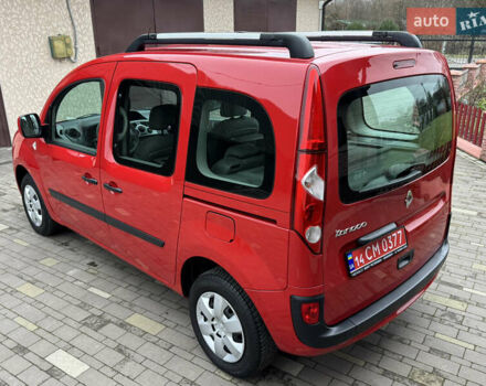 Красный Рено Кенгу, объемом двигателя 1.6 л и пробегом 219 тыс. км за 7350 $, фото 11 на Automoto.ua