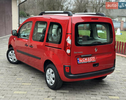 Красный Рено Кенгу, объемом двигателя 1.6 л и пробегом 219 тыс. км за 7350 $, фото 22 на Automoto.ua