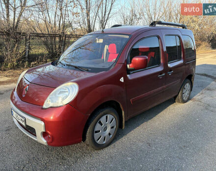 Красный Рено Кенгу, объемом двигателя 1.46 л и пробегом 260 тыс. км за 7100 $, фото 1 на Automoto.ua