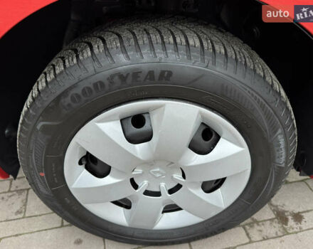 Красный Рено Кенгу, объемом двигателя 1.6 л и пробегом 219 тыс. км за 7350 $, фото 78 на Automoto.ua