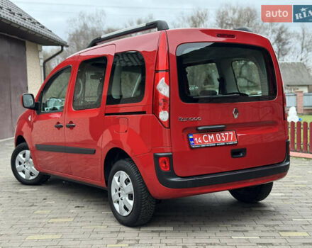 Красный Рено Кенгу, объемом двигателя 1.6 л и пробегом 219 тыс. км за 7350 $, фото 23 на Automoto.ua