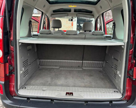 Красный Рено Кенгу, объемом двигателя 1.6 л и пробегом 178 тыс. км за 7700 $, фото 34 на Automoto.ua