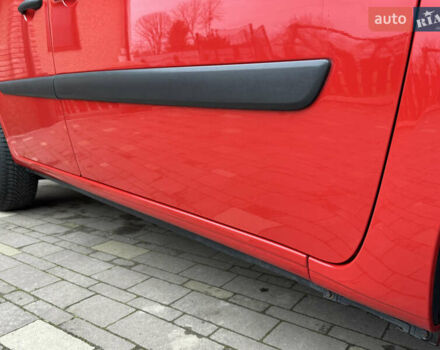 Красный Рено Кенгу, объемом двигателя 1.6 л и пробегом 219 тыс. км за 7350 $, фото 36 на Automoto.ua