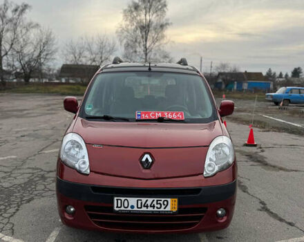 Красный Рено Кенгу, объемом двигателя 1.6 л и пробегом 178 тыс. км за 7700 $, фото 3 на Automoto.ua