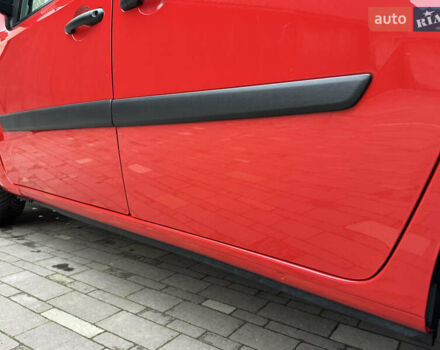 Красный Рено Кенгу, объемом двигателя 1.6 л и пробегом 219 тыс. км за 7350 $, фото 35 на Automoto.ua