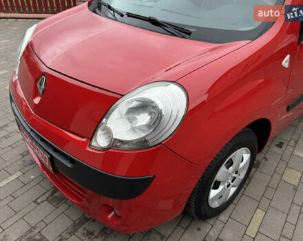 Красный Рено Кенгу, объемом двигателя 1.6 л и пробегом 219 тыс. км за 7350 $, фото 24 на Automoto.ua