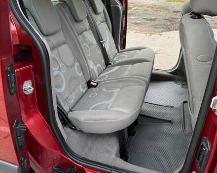 Красный Рено Кенгу, объемом двигателя 1.6 л и пробегом 178 тыс. км за 7700 $, фото 28 на Automoto.ua