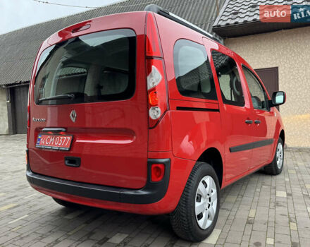 Красный Рено Кенгу, объемом двигателя 1.6 л и пробегом 219 тыс. км за 7350 $, фото 14 на Automoto.ua