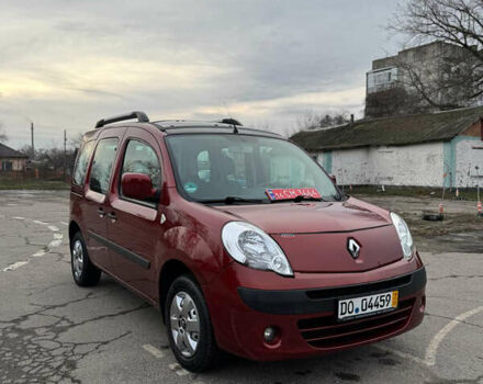 Красный Рено Кенгу, объемом двигателя 1.6 л и пробегом 178 тыс. км за 7700 $, фото 1 на Automoto.ua