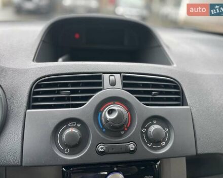 Червоний Рено Кєнгу, об'ємом двигуна 1.6 л та пробігом 196 тис. км за 9200 $, фото 15 на Automoto.ua