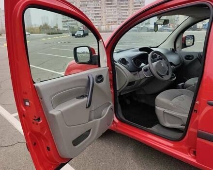 Красный Рено Кенгу, объемом двигателя 1.5 л и пробегом 240 тыс. км за 7150 $, фото 18 на Automoto.ua