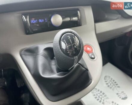 Червоний Рено Кєнгу, об'ємом двигуна 1.6 л та пробігом 196 тис. км за 9200 $, фото 18 на Automoto.ua