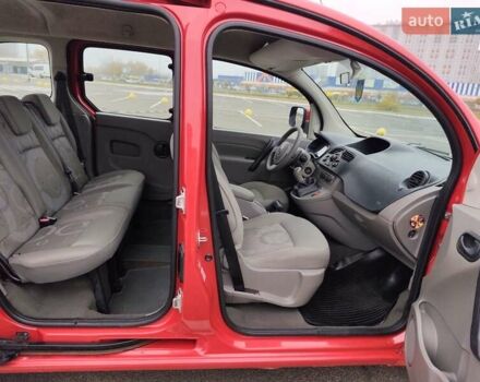 Красный Рено Кенгу, объемом двигателя 1.5 л и пробегом 240 тыс. км за 7150 $, фото 31 на Automoto.ua