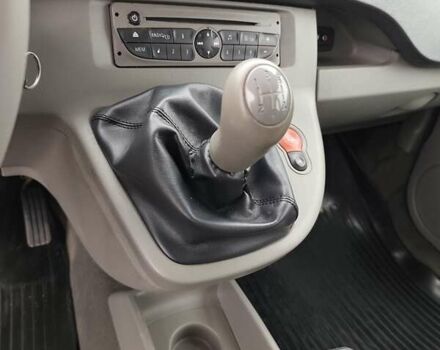 Красный Рено Кенгу, объемом двигателя 1.5 л и пробегом 240 тыс. км за 7150 $, фото 40 на Automoto.ua