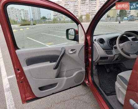 Красный Рено Кенгу, объемом двигателя 1.5 л и пробегом 195 тыс. км за 7300 $, фото 23 на Automoto.ua