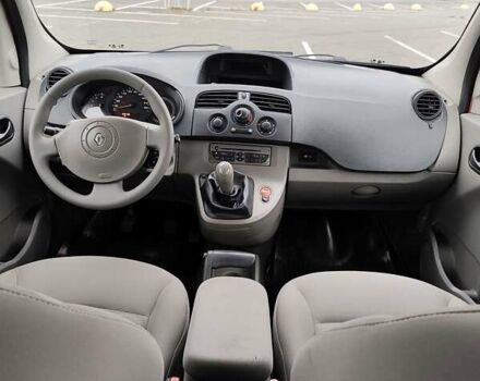 Красный Рено Кенгу, объемом двигателя 1.5 л и пробегом 240 тыс. км за 7150 $, фото 38 на Automoto.ua