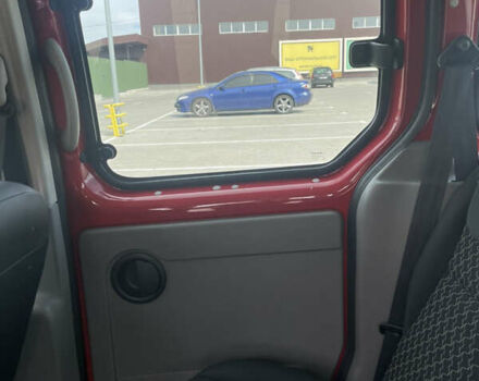 Красный Рено Кенгу, объемом двигателя 1.6 л и пробегом 212 тыс. км за 7600 $, фото 16 на Automoto.ua