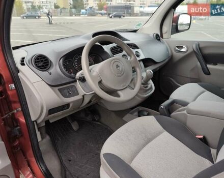 Красный Рено Кенгу, объемом двигателя 1.5 л и пробегом 195 тыс. км за 7300 $, фото 29 на Automoto.ua