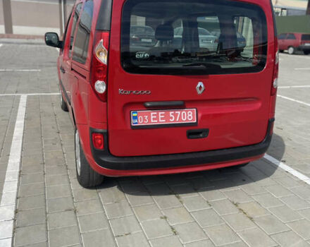 Красный Рено Кенгу, объемом двигателя 1.6 л и пробегом 212 тыс. км за 7600 $, фото 7 на Automoto.ua
