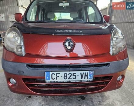 Красный Рено Кенгу, объемом двигателя 1.5 л и пробегом 184 тыс. км за 8300 $, фото 9 на Automoto.ua