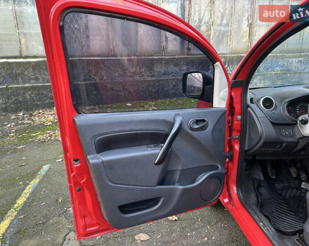 Червоний Рено Кєнгу, об'ємом двигуна 1.5 л та пробігом 248 тис. км за 6400 $, фото 9 на Automoto.ua