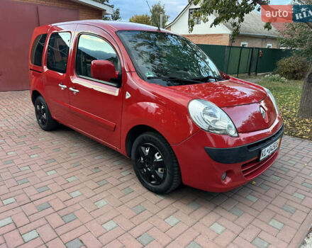 Красный Рено Кенгу, объемом двигателя 1.6 л и пробегом 180 тыс. км за 7550 $, фото 12 на Automoto.ua