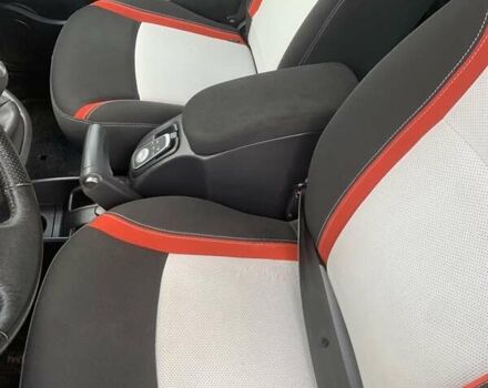 Красный Рено Кенгу, объемом двигателя 1.6 л и пробегом 154 тыс. км за 9400 $, фото 13 на Automoto.ua