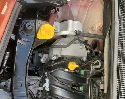 Красный Рено Кенгу, объемом двигателя 1.6 л и пробегом 154 тыс. км за 9400 $, фото 10 на Automoto.ua