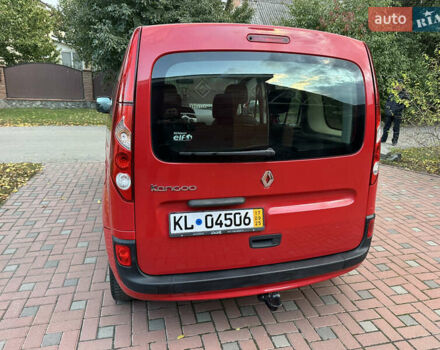 Красный Рено Кенгу, объемом двигателя 1.6 л и пробегом 180 тыс. км за 7550 $, фото 34 на Automoto.ua