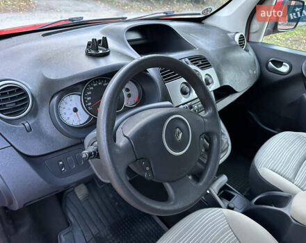 Красный Рено Кенгу, объемом двигателя 1.6 л и пробегом 180 тыс. км за 7550 $, фото 50 на Automoto.ua