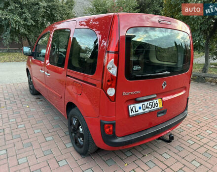 Красный Рено Кенгу, объемом двигателя 1.6 л и пробегом 180 тыс. км за 7550 $, фото 36 на Automoto.ua
