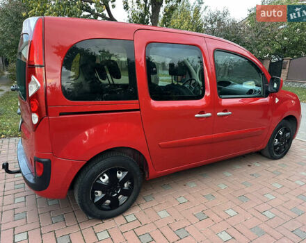 Красный Рено Кенгу, объемом двигателя 1.6 л и пробегом 180 тыс. км за 7550 $, фото 24 на Automoto.ua