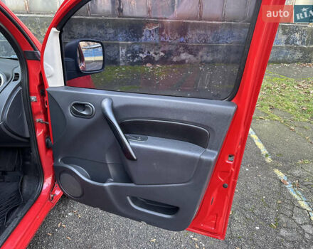 Червоний Рено Кєнгу, об'ємом двигуна 1.5 л та пробігом 248 тис. км за 6400 $, фото 12 на Automoto.ua