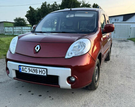 Рено Кєнгу 2012 у Луцьку на Automoto.ua Червоний Рено Кєнгу, об'ємом двигуна 1.6 л та пробігом 215 тис. км за 7600 $, фото 2 на Automoto.ua