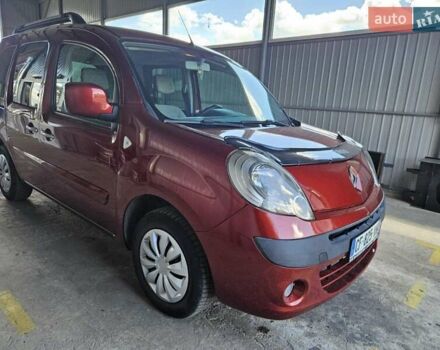 Красный Рено Кенгу, объемом двигателя 1.5 л и пробегом 184 тыс. км за 8300 $, фото 6 на Automoto.ua