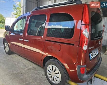 Красный Рено Кенгу, объемом двигателя 1.5 л и пробегом 184 тыс. км за 7950 $, фото 5 на Automoto.ua