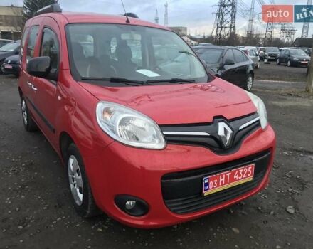 Красный Рено Кенгу, объемом двигателя 1.6 л и пробегом 251 тыс. км за 7750 $, фото 2 на Automoto.ua