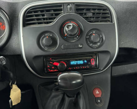 Червоний Рено Кєнгу, об'ємом двигуна 0 л та пробігом 186 тис. км за 5299 $, фото 19 на Automoto.ua