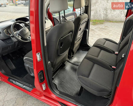 Красный Рено Кенгу, объемом двигателя 1.5 л и пробегом 172 тыс. км за 11499 $, фото 69 на Automoto.ua