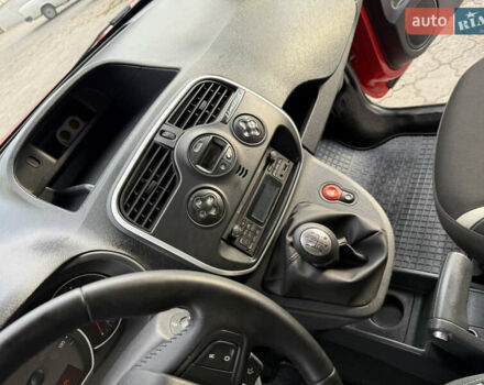 Красный Рено Кенгу, объемом двигателя 1.5 л и пробегом 172 тыс. км за 11499 $, фото 58 на Automoto.ua