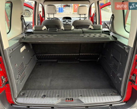 Красный Рено Кенгу, объемом двигателя 1.5 л и пробегом 172 тыс. км за 11499 $, фото 7 на Automoto.ua