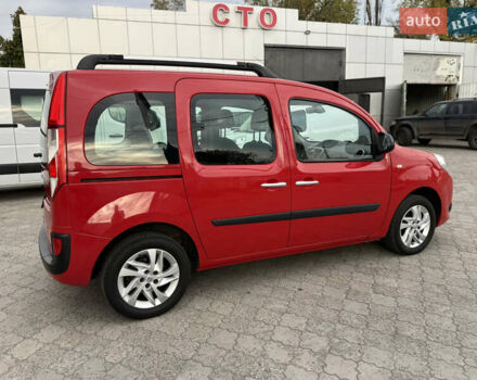 Красный Рено Кенгу, объемом двигателя 1.5 л и пробегом 172 тыс. км за 11499 $, фото 15 на Automoto.ua