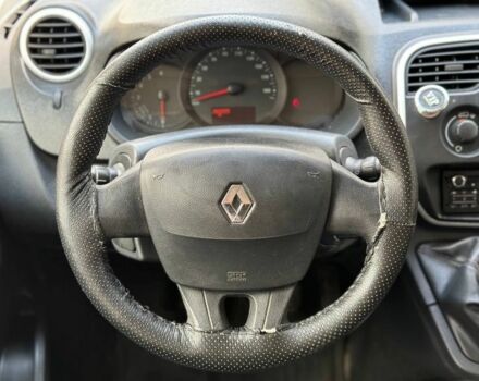 Красный Рено Кенгу, объемом двигателя 1.5 л и пробегом 262 тыс. км за 8500 $, фото 4 на Automoto.ua