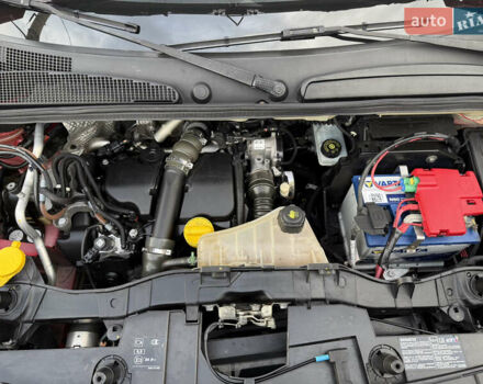 Красный Рено Кенгу, объемом двигателя 1.5 л и пробегом 172 тыс. км за 11499 $, фото 8 на Automoto.ua