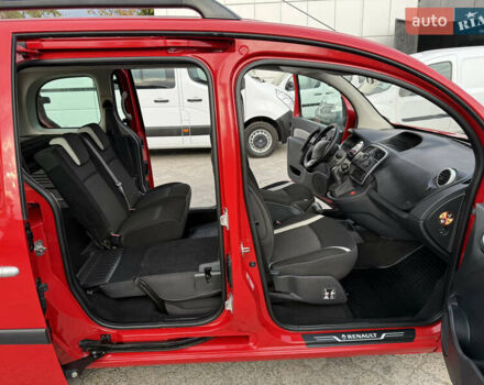 Красный Рено Кенгу, объемом двигателя 1.5 л и пробегом 172 тыс. км за 11499 $, фото 81 на Automoto.ua