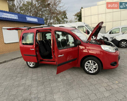 Красный Рено Кенгу, объемом двигателя 1.5 л и пробегом 172 тыс. км за 11499 $, фото 98 на Automoto.ua